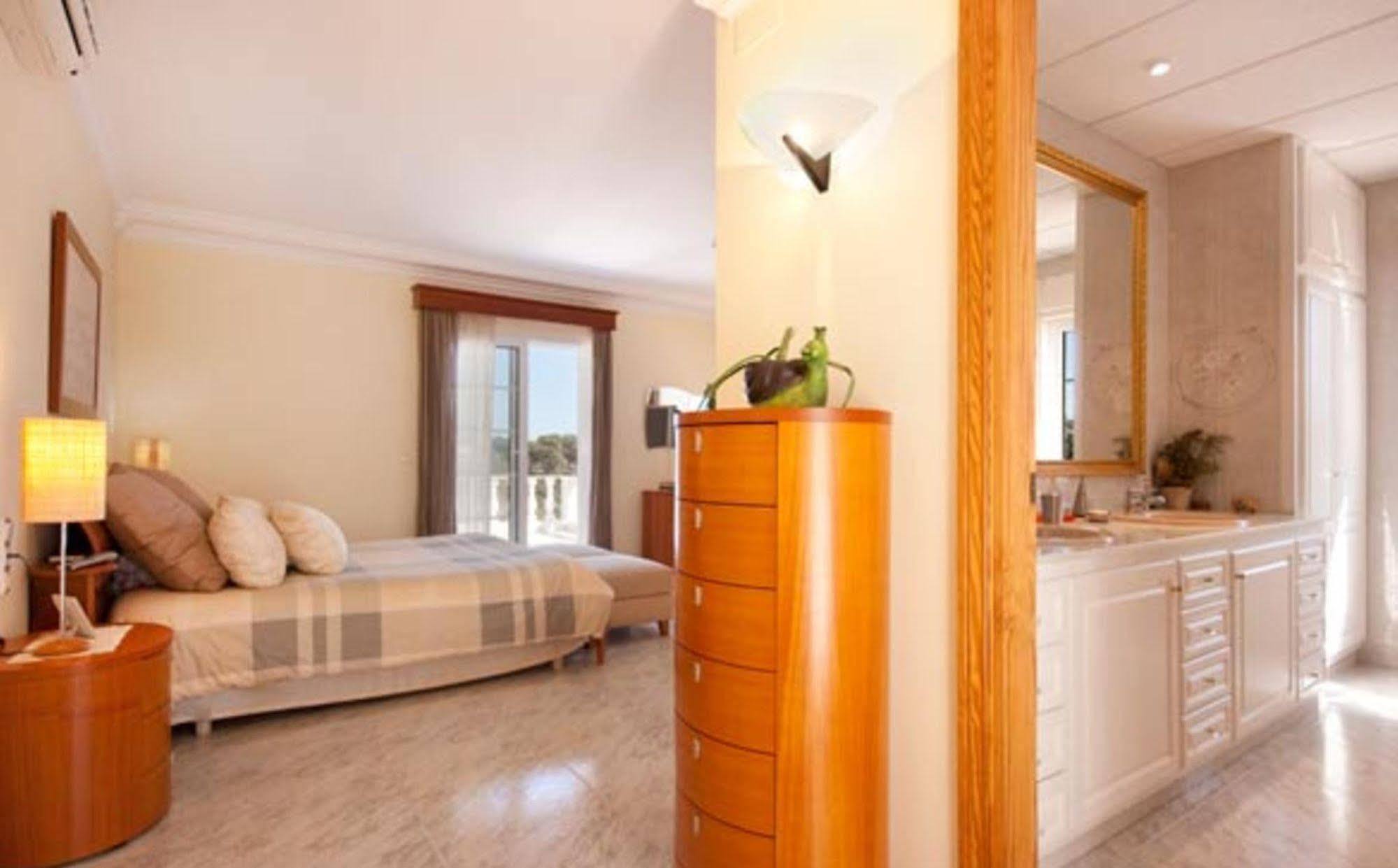 Villa Savanna Cala'N Blanes  Exteriör bild